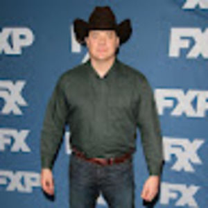 Meet your Posher, Maxwell